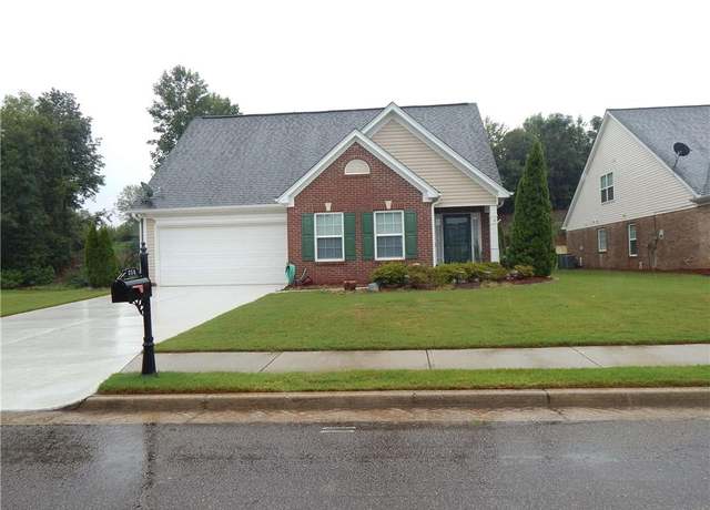 Property at 350 Lakeview Bend Cir, Jefferson, GA 30549, 3 beds, 3 baths