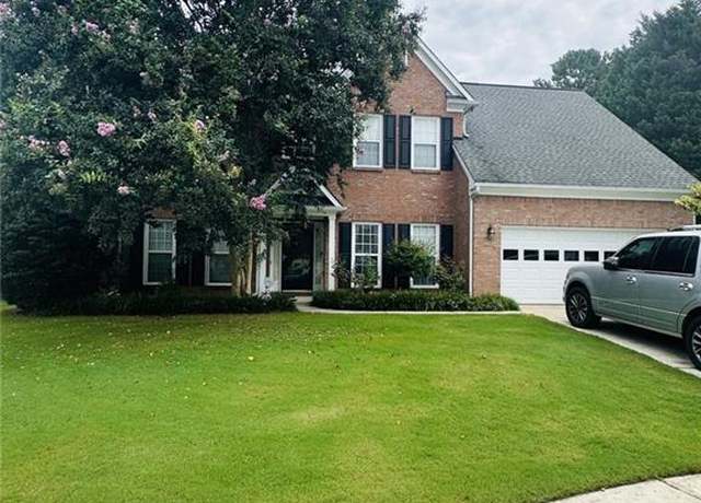 Property at 800 Roget Ct, Lawrenceville, GA 30045, 5 beds, 3 baths