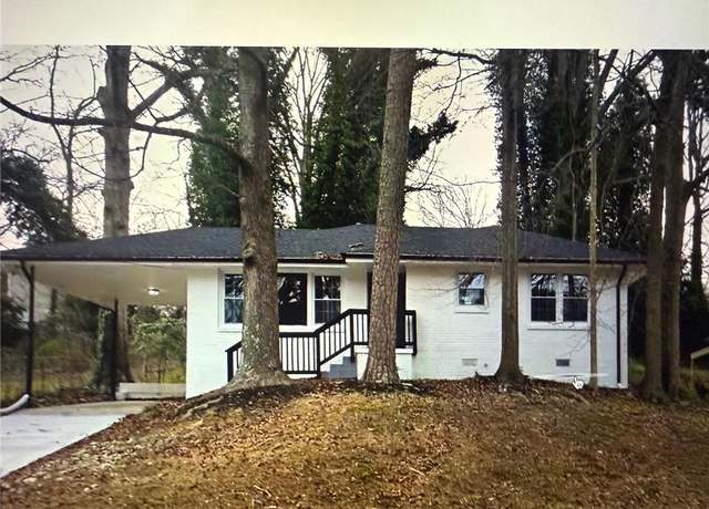 Property at 2804 Dearwood Dr SW, Atlanta, GA 30315, 3 beds, 2 baths