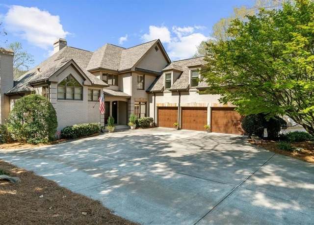 Property at 1525 Lockridge Dr, Cumming, GA 30041, 5 beds, 4.5 baths
