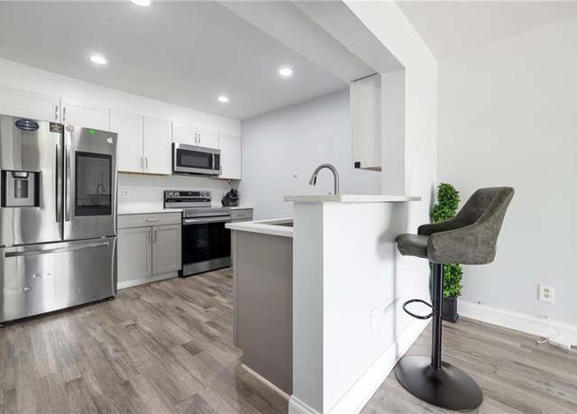 Property at 2657 Lenox Rd NE Unit A-5, Atlanta, GA 30324, 2 beds, 2 baths