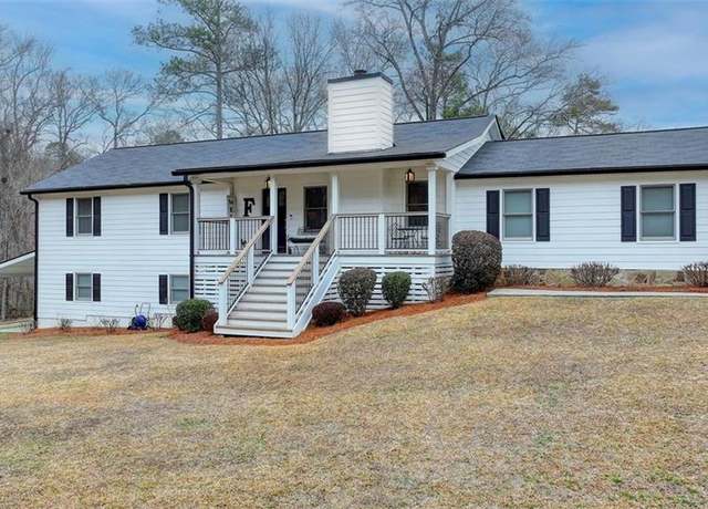 Property at 2885 Green Rd, Loganville, GA 30052, 5 beds, 3 baths