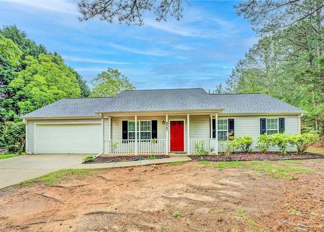 Property at 4547 Atha Cir, Loganville, GA 30052, 3 beds, 2 baths