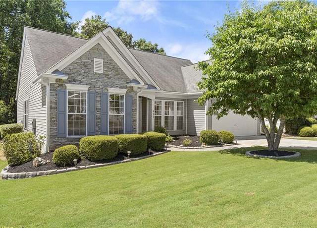 Property at 915 Santa Anita Dr, Woodstock, GA 30189, 3 beds, 3 baths