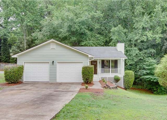 Property at 3960 Rocmar Dr, Snellville, GA 30039, 4 beds, 2 baths