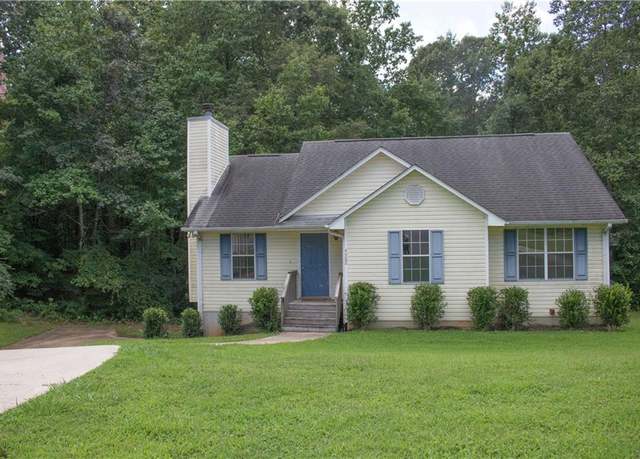 Property at 4982 Mckinley Dr, Lula, GA 30554, 3 beds, 2 baths