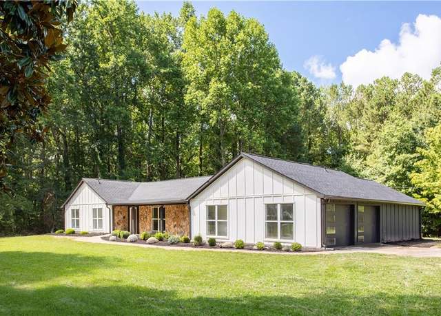 Property at 6287 Silver Creek Ln, Austell, GA 30168, 4 beds, 3 baths