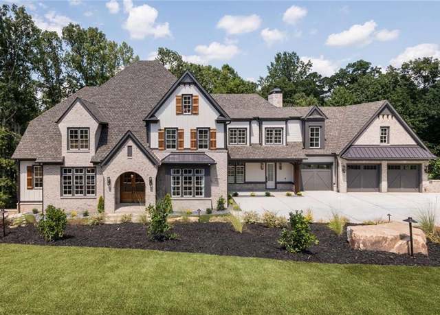 Property at 402 Timberview Ct, Alpharetta, GA 30004, 7 beds, 7.5 baths