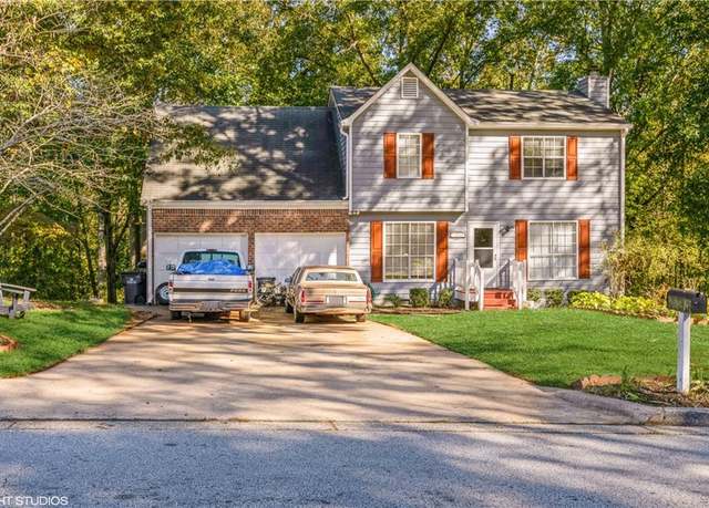 Property at 7490 Hunters Ridge Dr, Douglasville, GA 30134, 4 beds, 2.5 baths