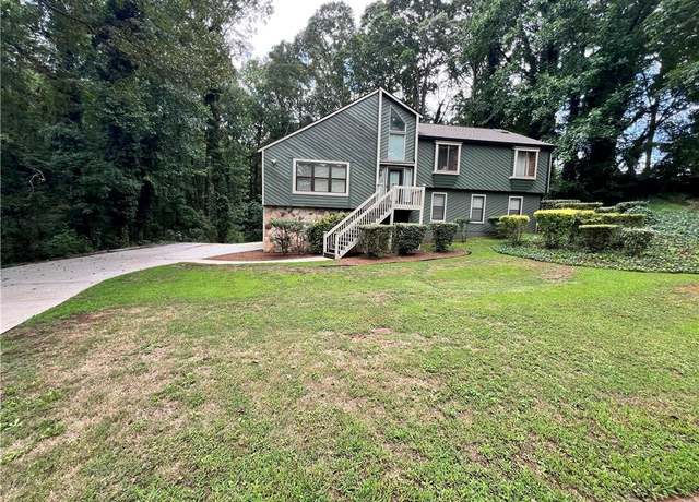 Property at 3298 Drummond Dr, Stone Mountain, GA 30087, 4 beds, 3 baths