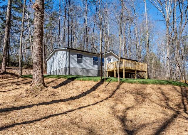 Property at 196 Twin Mountain Lakes Cir, Talking Rock, GA 30175, 3 beds, 2 baths