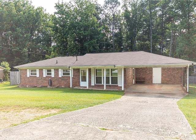 Property at 3829 Bright Star Road Rd, Douglasville, GA 30135, 3 beds, 1.5 baths