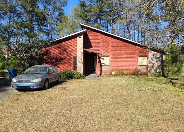 Property at 6255 Mozart Dr, Riverdale, GA 30296, 3 beds, 2 baths