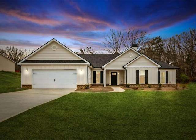 Property at 69 Advent Dr, Winder, GA 30680, 4 beds, 2.5 baths