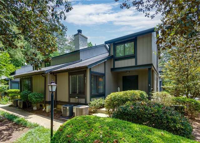 Property at 3102 Balearic Dr SE, Marietta, GA 30067, 3 beds, 2.5 baths