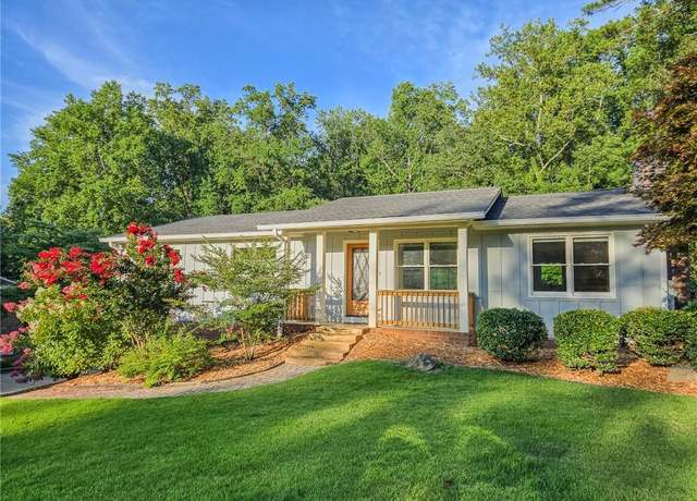 Property at 3330 Ranch Rd, Marietta, GA 30066, 3 beds, 2 baths