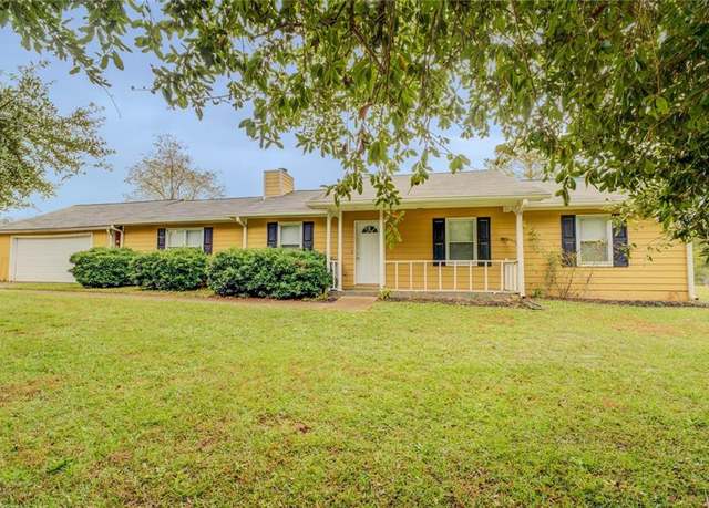 Property at 1187 Dixie Rd, Covington, GA 30014, 3 beds, 2 baths