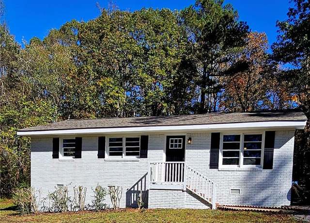 Property at 1080 Laboon Rd, Monroe, GA 30655, 3 beds, 1 bath