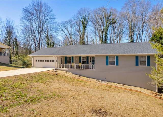 Property at 4151 Walnut Cir, Flowery Branch, GA 30542, 4 beds, 3 baths
