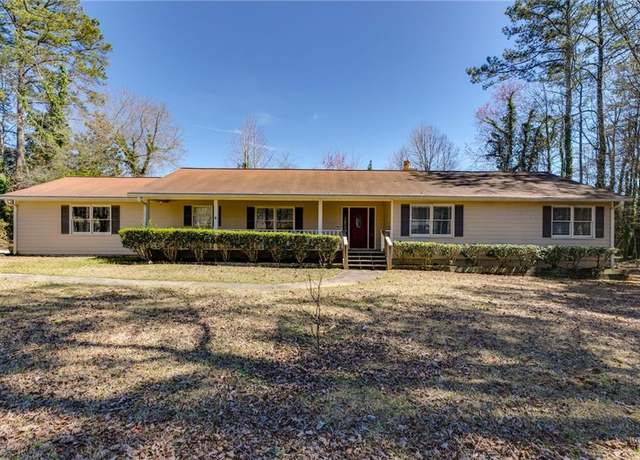 Property at 150 Hickory Rd, Fayetteville, GA 30214, 3 beds, 2 baths