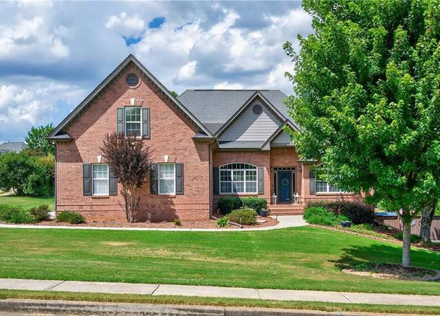 Property at 1251 Harvest Ln, Hoschton, GA 30548, 4 beds, 4 baths
