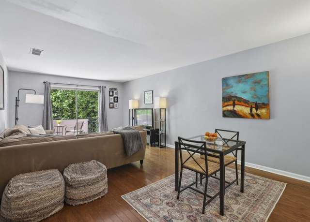 Property at 5400 Roswell Rd Unit H5, Atlanta, GA 30342, 2 beds, 1 bath