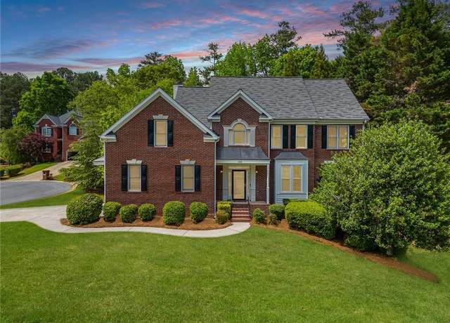 Property at 1552 Brentwood Dr, Marietta, GA 30062, 5 beds, 3.5 baths
