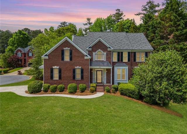 Property at 1552 Brentwood Dr, Marietta, GA 30062, 5 beds, 3.5 baths