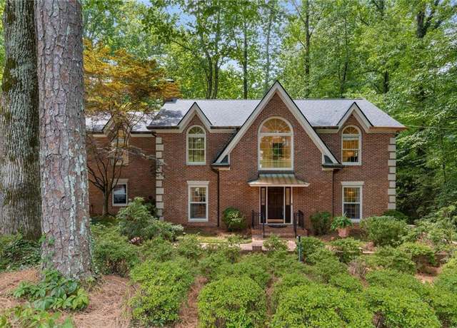 Property at 1894 Breckenridge Dr NE, Atlanta, GA 30345, 4 beds, 5 baths