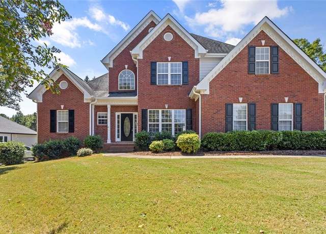 Property at 1376 Beringer Dr, Hoschton, GA 30548, 5 beds, 3.5 baths