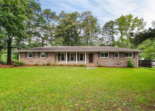 Property at 2729 Lanier Dr, Snellville, GA 30078, 3 beds, 2 baths