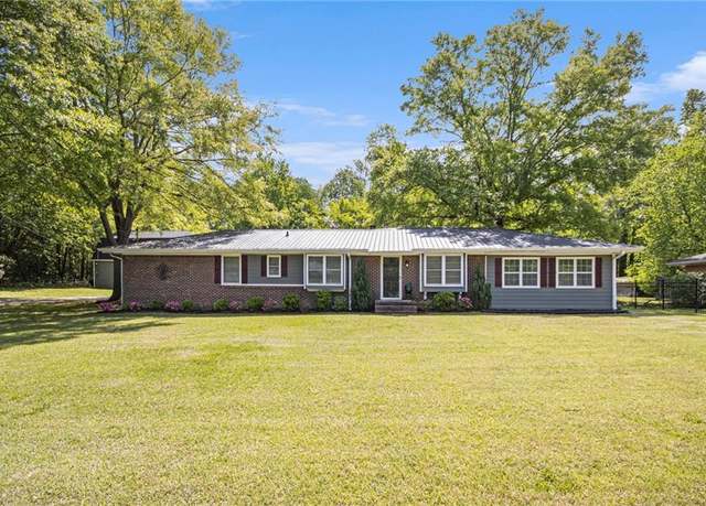 Property at 4715 Howard Dr, Powder Springs, GA 30127, 3 beds, 2 baths