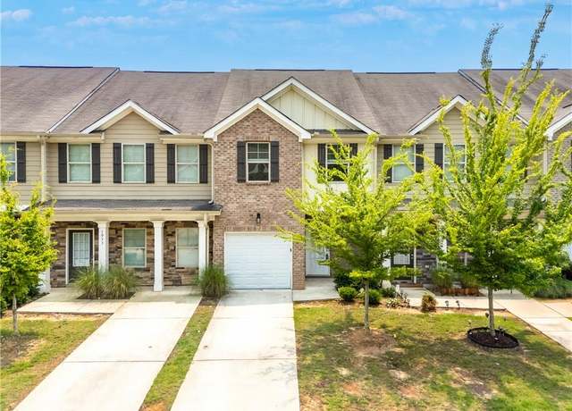 Property at 1931 Old Dogwood, Jonesboro, GA 30238, 3 beds, 2.5 baths