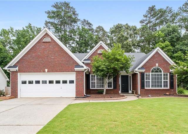 Property at 192 Sandhurst Ct, Suwanee, GA 30024, 3 beds, 2 baths