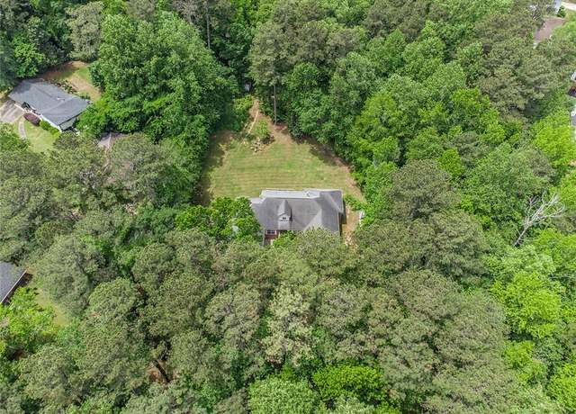 Property at 1600 Glenview Drive Southwest, Atlanta, GA 30331, 5 beds, 3.5 baths