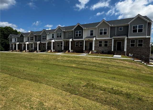 Property at 989 Cades Walk, Lawrenceville, GA 30045, 3 beds, 2.5 baths