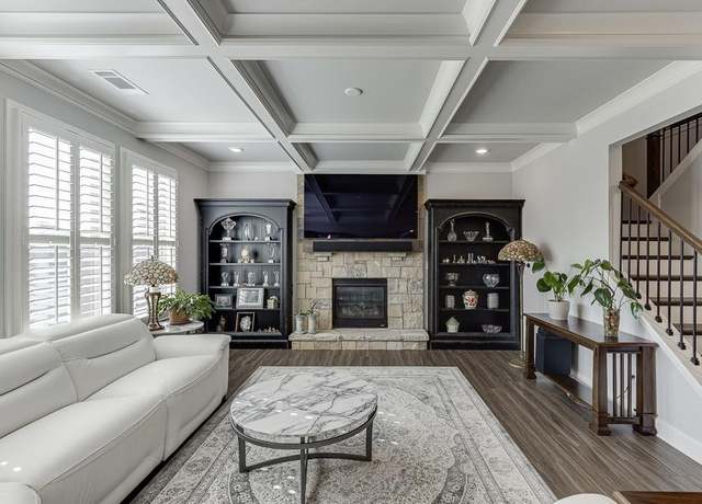 Property at 7069 Branch Creek Cv, Flowery Branch, GA 30542, 4 beds, 3 baths