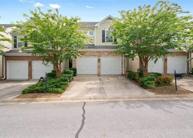 Property at 125 Flatwood Trl, Marietta, GA 30066, 3 beds, 2.5 baths