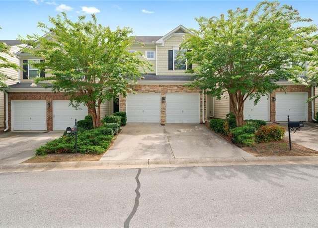 Property at 125 Flatwood Trl, Marietta, GA 30066, 3 beds, 2.5 baths