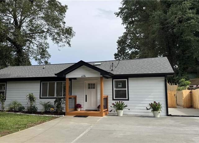Property at 2715 Ellen Way, Decatur, GA 30032, 4 beds, 3 baths