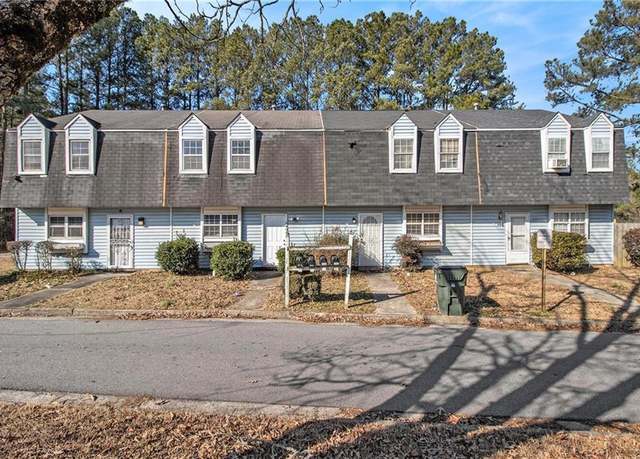 Property at 6406 Abercorn St, Union City, GA 30291, 2 beds, 2.5 baths