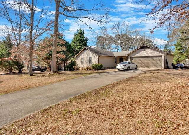 Property at 20 Juniper Ln SE, Cartersville, GA 30121, 3 beds, 2 baths