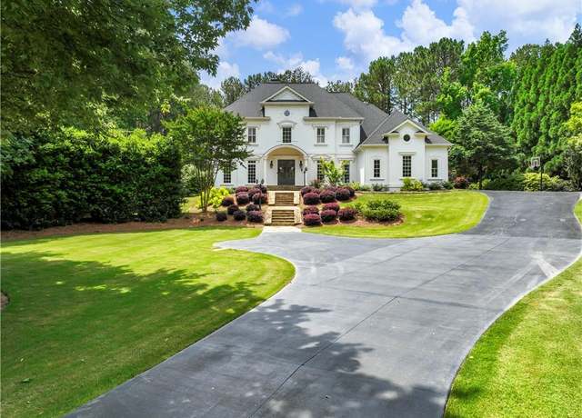 Property at 5727 Gene Sarazen Dr, Braselton, GA 30517, 5 beds, 4.5 baths