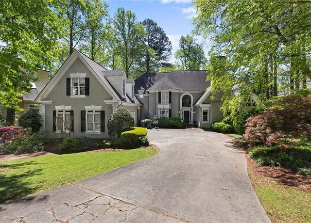 Property at 105 Grogans Lake Dr, Atlanta, GA 30350, 5 beds, 6 baths