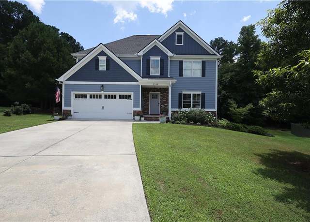 Property at 2149 Braswell Ln, Loganville, GA 30052, 4 beds, 2.5 baths