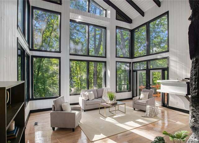 Property at 2432 Thompson Mill Rd, Gainesville, GA 30506, 5 beds, 3.5 baths