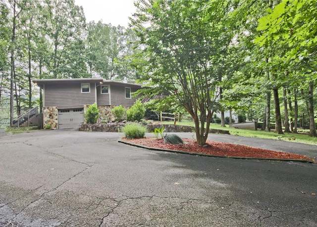 Property at 112 Tamarack Dr, Jasper, GA 30143, 3 beds, 3 baths