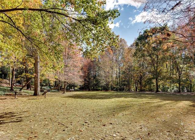 Property at 1122 Westchester Rdg NE, Atlanta, GA 30329, 1 bed, 1 bath