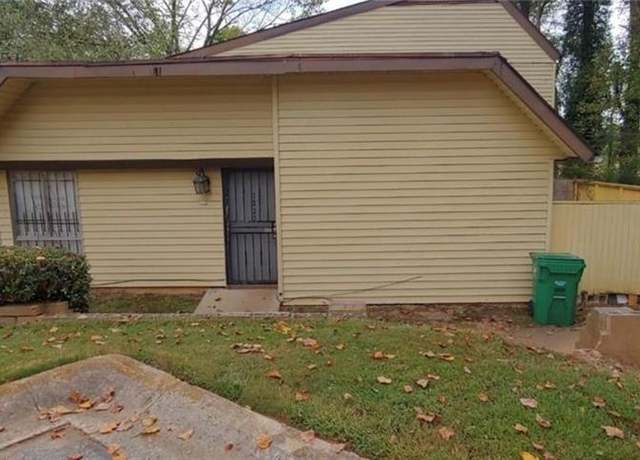 Property at 3223 Strawberry Ln, Decatur, GA 30034, 2 beds, 2 baths