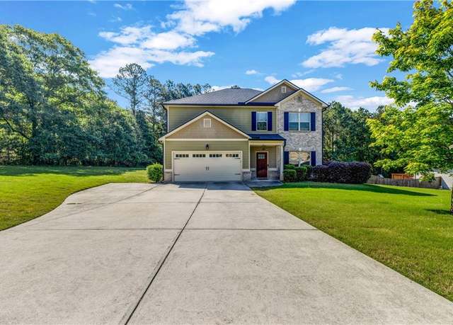 Property at 2102 Braswell Ln, Loganville, GA 30052, 4 beds, 2.5 baths